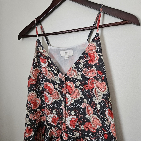 Loft Tank Top Blouse Ruffle Buttons Paisley Gray Pink Floral V-Neck Casual - Picture 2 of 11